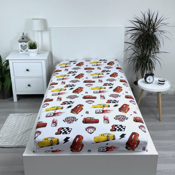 Disney Verdák McQueen gumis lepedő 90x200 cm - Image 2